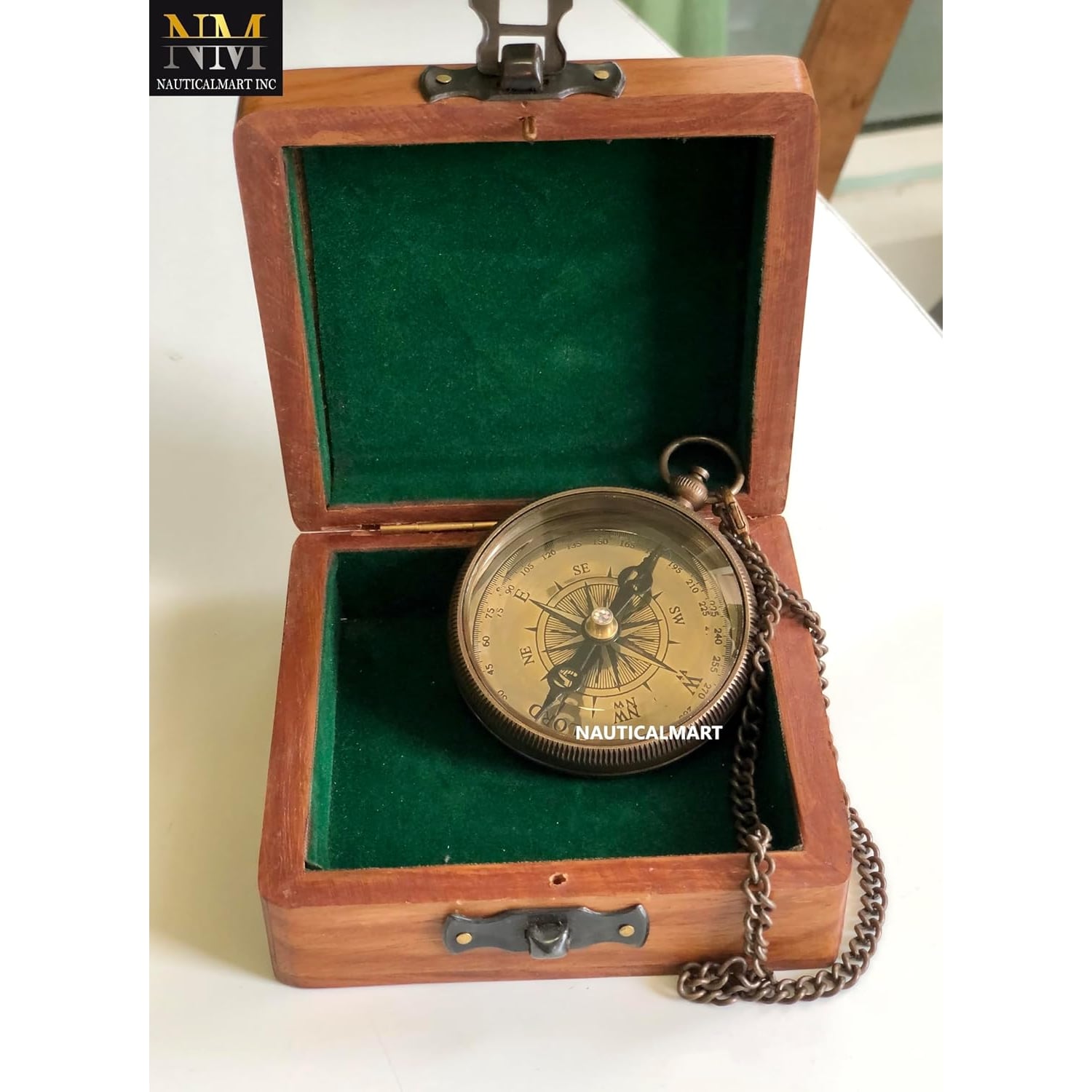 Trust in the Lord Engraved Brass Compass with Wooden Keepsake Box: image 3